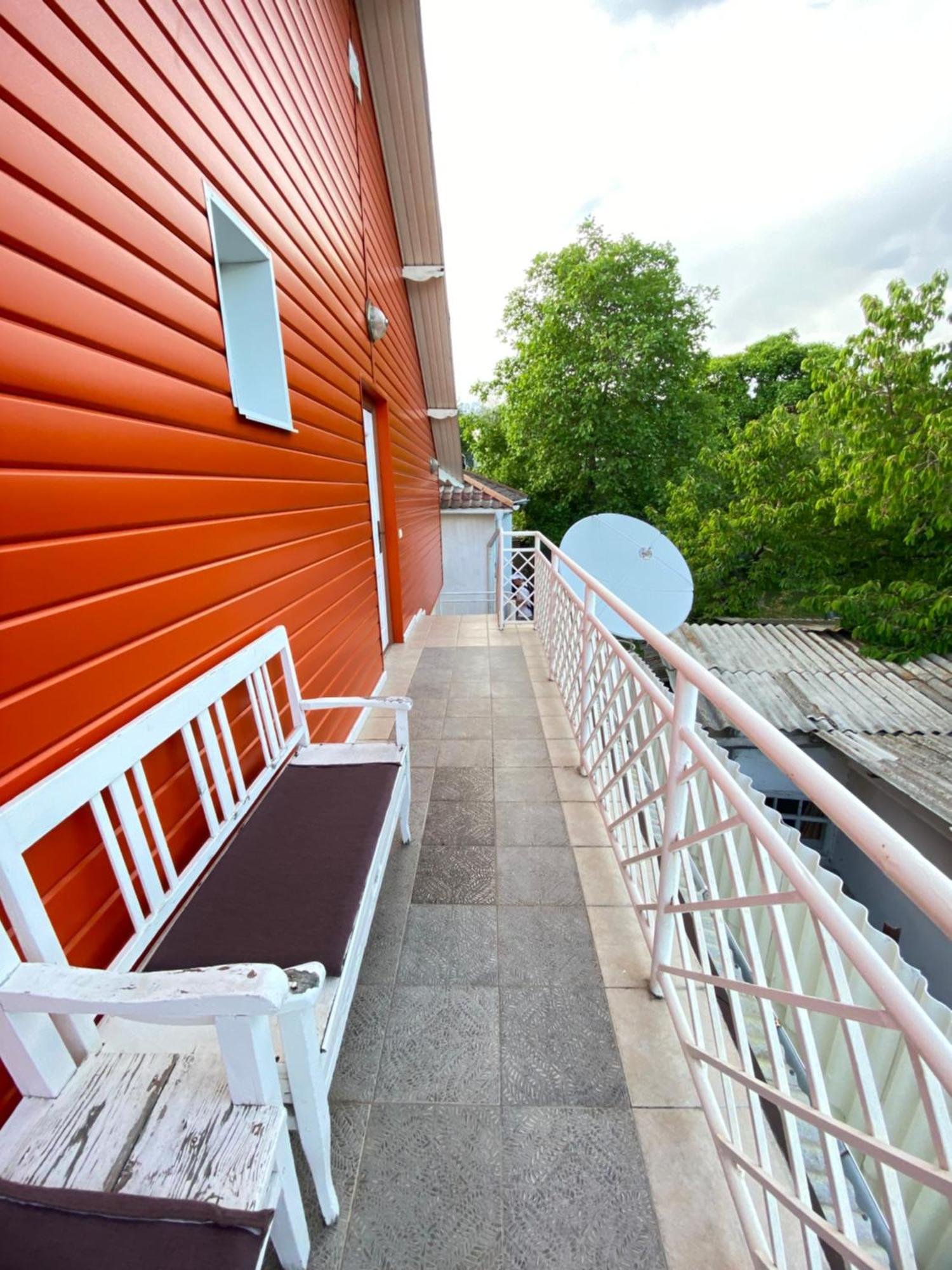 Osobyi Guest House Cholpon-Ata Exteriér fotografie
